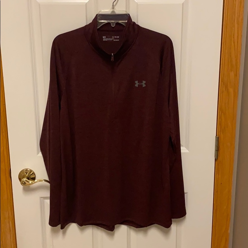 Men’s Under Armor Quarter Zip Heat Gear -XL